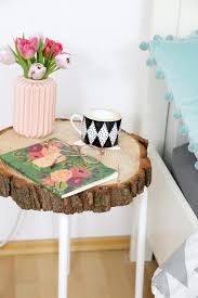 Diy Beistelltisch Aus Baumscheibe Und Ikea Hocker Diy Beistelltisch Ikea Hocker Baumscheiben