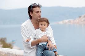 5,537 likes · 148 talking about this. Vlado Kalember I Zena Ana Rucner Sa Detetom Azra Magazin
