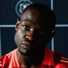 How does the new player look in the team?