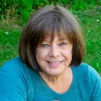 Renee Lapierre's Instagram, Twitter & Facebook