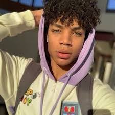 Corey Bay's Instagram, Twitter & Facebook