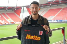 Der ssv jahn regensburg (offiziell: Jahn Regensburg Holt Sturmer Aus Westfalen