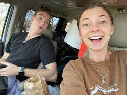 ya gurl is live for the next 12 hours let's gooooo! ♥️ starting with FAP  cast at noon and then games 😊! 💩 https://twitch.tv/fuslie