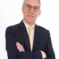 2500+ profilů „Gately“