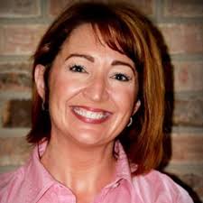 Wendy Arneson's Instagram, Twitter & Facebook