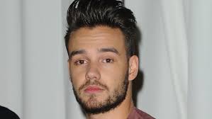 Liam Payne holder tude-tale