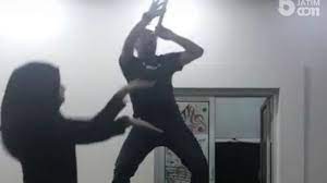 On a device or on the web, viewers can watch and discover millions of personalized short videos. Joget Tik Tok Di Atas Meja Kadis Pariwisata Bondowoso Dicopot Suara Jatim