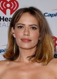 Bethany Joy Lenz, One Tree Hill Star, Reveals She Was in a Cult for 10  Years