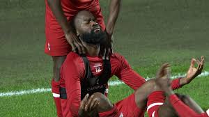 Didier lamkel ze, formé au sabc et lille losc en u19, puis en cfa 2 internatioanal attaquant. Ydlzwa2pa8cddm