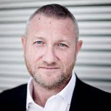 Suzanne Bearden (@suzybearden)