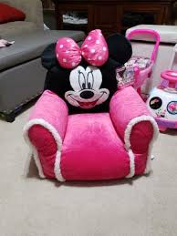 Disney mickey and minnie mouse bean bag plush pair. Disney Minnie Mouse Kids Figural Bean Bag With Sherpa Trimming Walmart Com Walmart Com