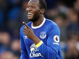 Yaşına kadar başka bir takıma gitmesine izin vermediğini söyleyen babası roger lukaku. Wechsel Von Lukaku Zu Manchester United Fix Fussball