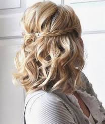 20 Omorfa Xtenismata Gia Kare Mallia Medium Hair Styles Hairstyles For Medium Length Hair Easy Prom Hairstyles For Short Hair