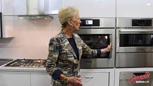 The side swing door helps make it easier to insert and remove heavy pans from the oven. Bosch Benchmark Side Swing Oven Youtube