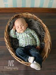Children Photography 6 Month Old Baby Boy Who Doesn T Love A Baby In A Basket 3 Baby Photoshoot Boy 3 Month Old Baby Pictures Baby Boy Photography