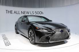 We go over what's new, how it drives and where it fits in the segment. 2018 Lexus Ls 500 F Sport Will Touch Down At The 2017 Nyias Autoevolution
