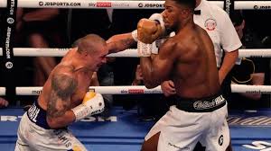 Oleksandr usyk und dessen freund vasiliy lomachenko greifen jetzt auch zu den waffen, um die ukraine zu verteidigen. Boxen Ein Hauch Von Klitschko Ukrainer Usyk Holt Wm Titel Im Schwergewicht Augsburger Allgemeine