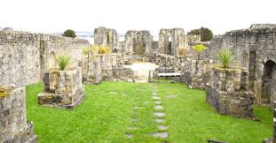Re Decouvrez Les Ruines De L Abbaye Bretonnes De Landevennec Infocatho
