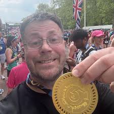 Big congrats to our Under-18s manager Rob Carlisle who yesterday completed  the London Marathon! Hope there not TOO many aches and pains this morning!  Rob was running to raise funds for 'Rock2Recovery',