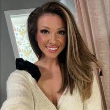 Hey everyone, I'm asking for prayers and all the good vibes you can send  for our brother and bassist Ricky. He shattered his 4th vertebrae in a  freak accident after our show