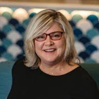 Rebecca Large's Instagram, Twitter & Facebook