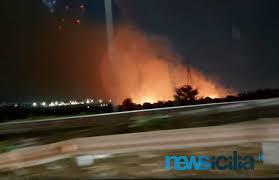 Anche squadre volontarie di maletto e linguaglossa stanno operando su catania e zone limitrofe. Khijglv Cuzxcm