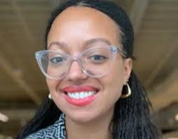 Nicole Lewis's Instagram, Twitter & Facebook