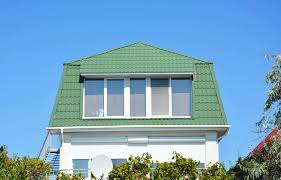 Those who are wanting to build a home that stands out on their block can enjoy the customizing options that the mansard roof provides. What Is A Mansard Roof Home Stratosphere