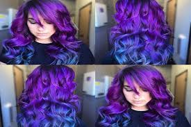 Se si hanno capelli di media bello, bellissimo. Come Fare La Tinta Per Capelli Viola Con E Senza Decolorazione