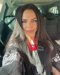 Sonya Kay's Instagram, Twitter & Facebook