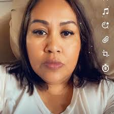 Chantelle Ramos's Instagram, Twitter & Facebook