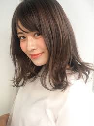 パーソナルカラー オータム イエベ秋 メイク ヘアスタイリング 美髪 秋 ヘアスタイル