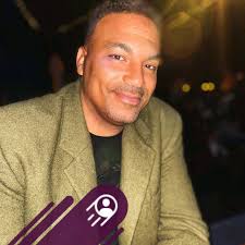 WARREN MILLS In 1985 a...