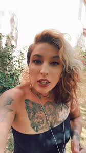 Guys! These baby robins were just born!!! Mama robin is not happy I’m close  tho #fyp #foryou #birds #bird #robin #hatch #baby #wholesome #egg #babybird