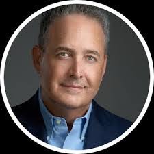 Shelly Windle's Instagram, Twitter & Facebook