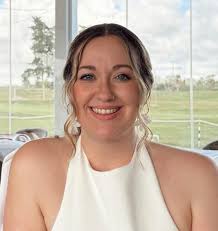 Beatriz León Torres, autora del cartel de la Feria de Puerto Real 2025