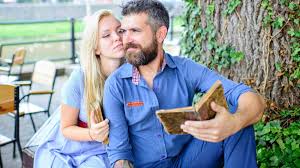 Leather photo album for couples keep all your favorite memories with her in one place. How To Make Your Girlfriend Happy Without Spending A Dime
