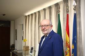 Cada uma delas é responsável por uma região do país, você deve identificar no site da embaixada a qual deles compete o seu estado antes de dar entrada no pedido. Embaixada Da Espanha No Brasil Arrecada Alimentos Para Doacoes No Df E Go