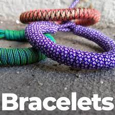 Turk's head rasta bracelets showcase. Photo Tutorials Paracord Paracordplanet Com