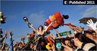 Light floors will reflect more light, which makes your kitchen look brighter. Eddie Vedder Amanda Palmer And Magnetic Fields Join Ukulele Craze The New York Times