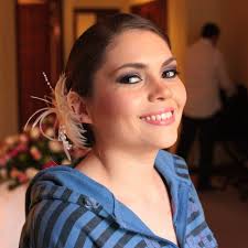 Yeni Herrera Beauty Especialist added a temporary profile picture.