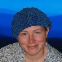 Amy Peek's Instagram, Twitter & Facebook