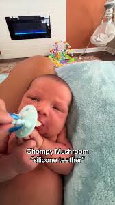 Skull Pree Teething Baby