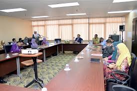 Abdul razak hussein in biographical summaries of notable people. Kkmm Category Lawatan Kerja Yb Timbalan Menteri Ke Pejabat Jabatan Penerangan Negeri Pulau Pinang Di Kompleks Tun Abdul Razak Pulau Pinang Pada 6 September 2018 Image Lawatan Kerja Yb Timbalan