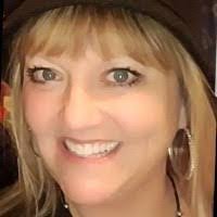 Denise Vining's Instagram, Twitter & Facebook