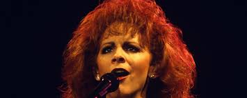 The Story Behind the Touching Tribute Reba McEntire Wrote for Her Late  Father, "Daddy"