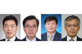 검찰총장후보추천위원회가 29일 후보차 추천 회의를 열고 김오수 전 법무부 차관(사법연수원 20기), 구본선 광주고검 검사장(23기), 배성범 법무연수원 원장(23기), 조남관 검찰종장 직무대행. Xw4q0nmzn4kyzm