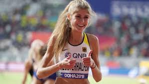 How is this even allowed? Track And Field Klosterhalfen Sets 10k Record At Texas Qualifier