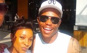 His birthday, what he did before fame, his family life, fun trivia facts he is the father to a daughter named lehlohonolo bahumi. Dead Broke Actress Palesa Madisakwane And The Only Woman To Sample Somizi S Penis Nearly Dies Celeb Gossip News