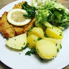 Wiener Schnitzel Mit Petersilienkartoffeln Rezept Petersilienkartoffeln Schnitzel Wiener Schnitzel